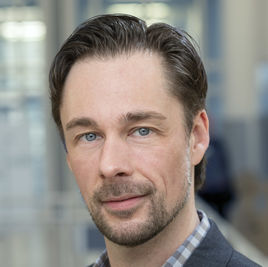 Adjunct Professor (University of Ottawa) Dr. rer. nat. Andreas Roos